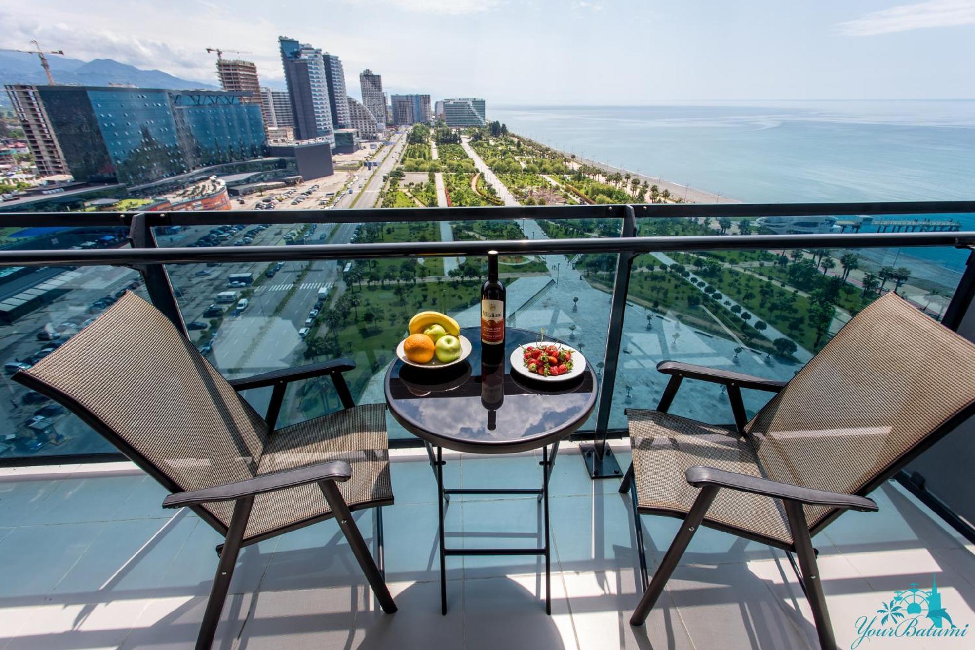 Your Beach Tower Batumi Quarto foto